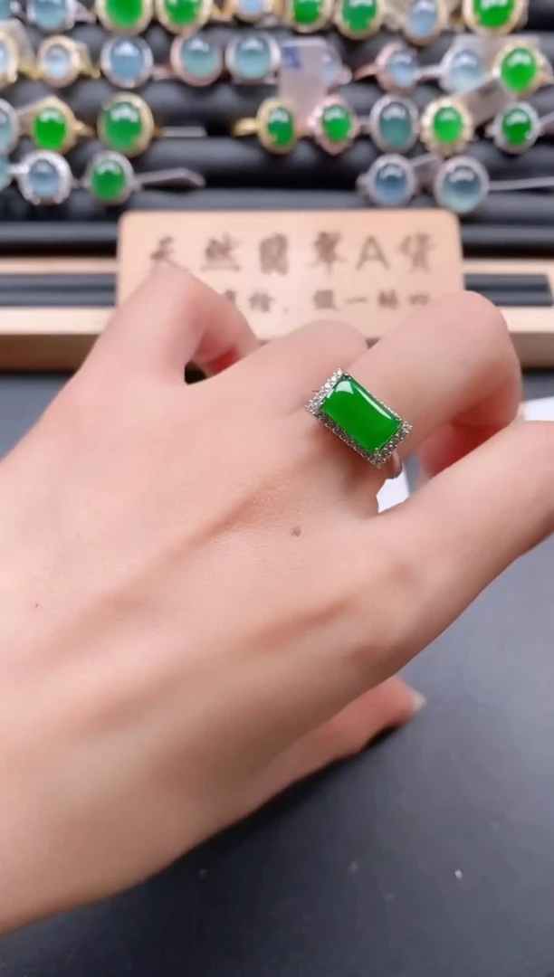银S925镶嵌戒指翡翠1111