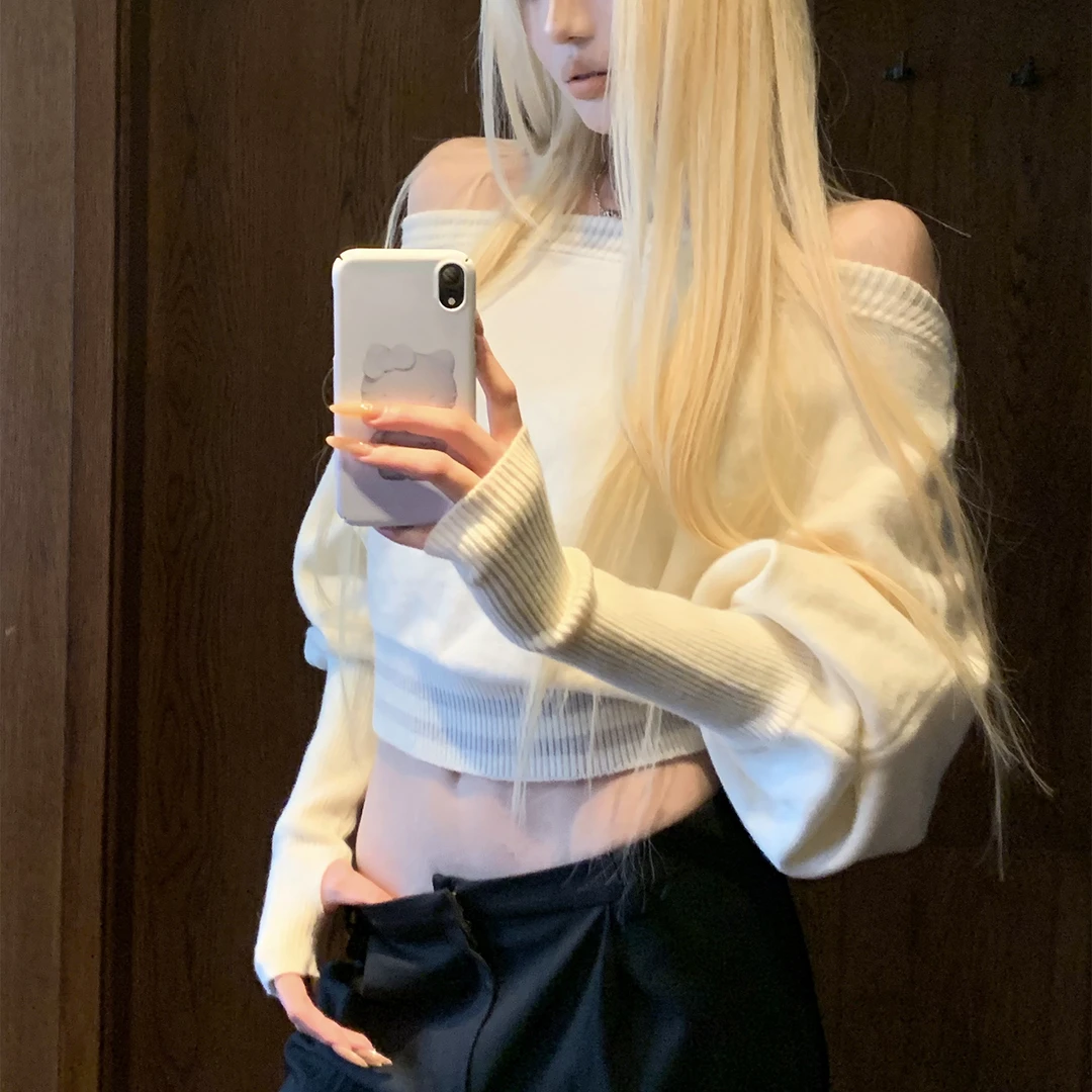 2025新款韩系温柔风斜肩蝙蝠袖长袖针织衫女秋辣妹打底露肩毛衣