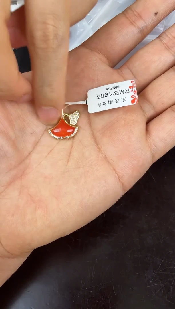 南红玛瑙银S925镀金镶嵌颈饰吊坠