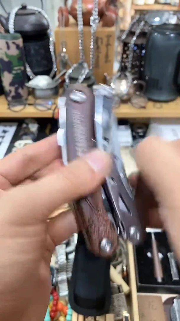 瓷片闪购商品  如图所示