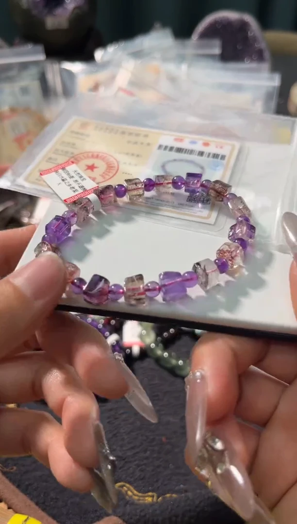 【闪购商品】水晶`未镶嵌57多样性发其一/