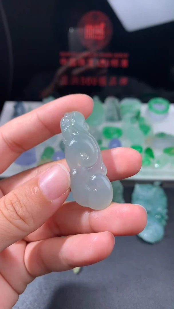未镶嵌定制翡翠
