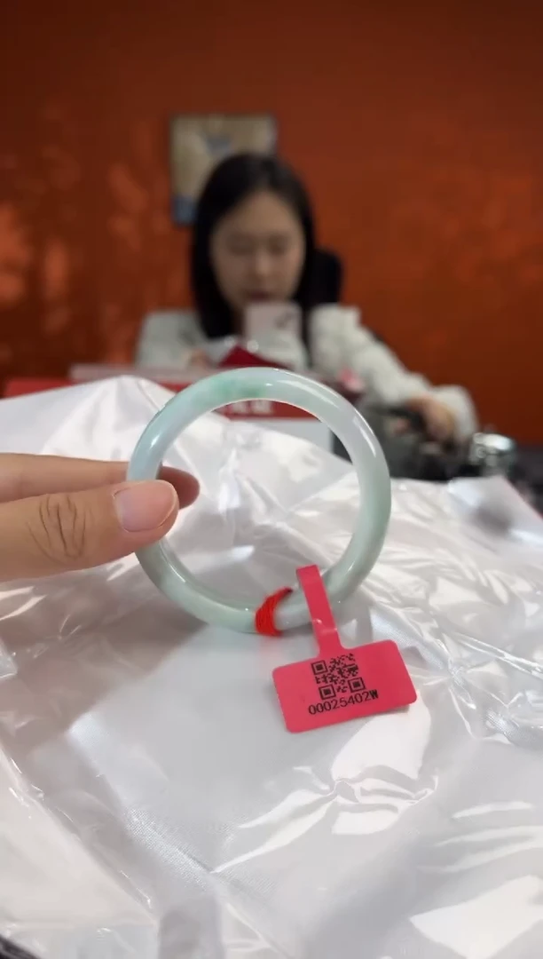 未镶嵌手镯翡翠13     51