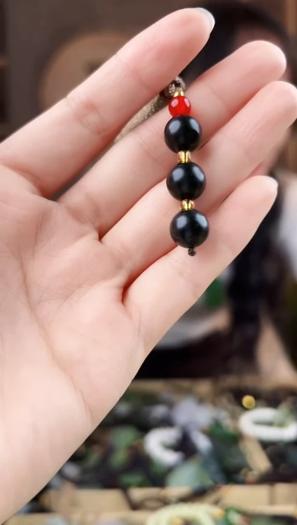 颈饰未镶嵌和田玉拍一发一，多样性发货