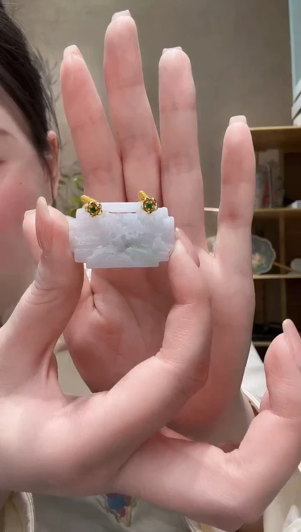 【闪购商品】翡翠颈饰未镶嵌吊坠