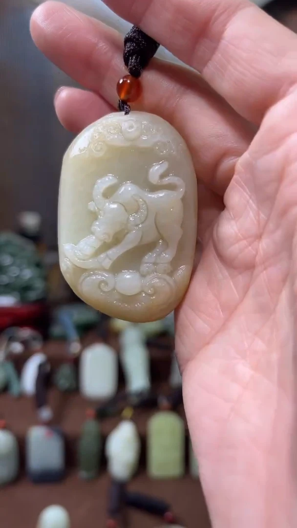 颈饰未镶嵌和田玉·