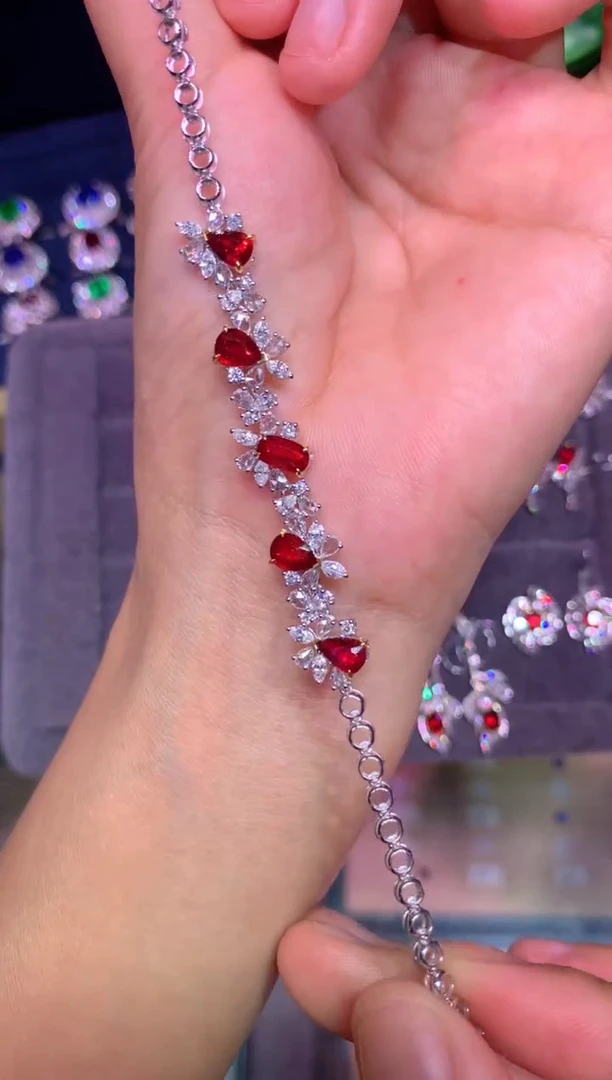 18K金镶嵌手链红宝石2.75ct 无烧鸽血红