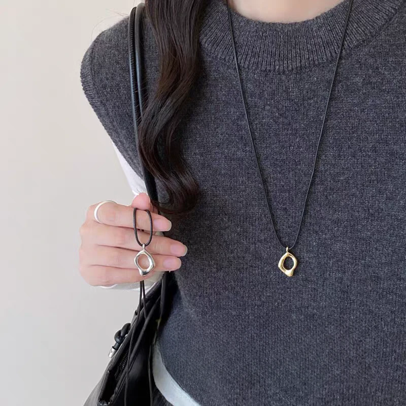 非金属皮质项链 小众首饰高级感几何金属吊坠项链镂空水滴长款