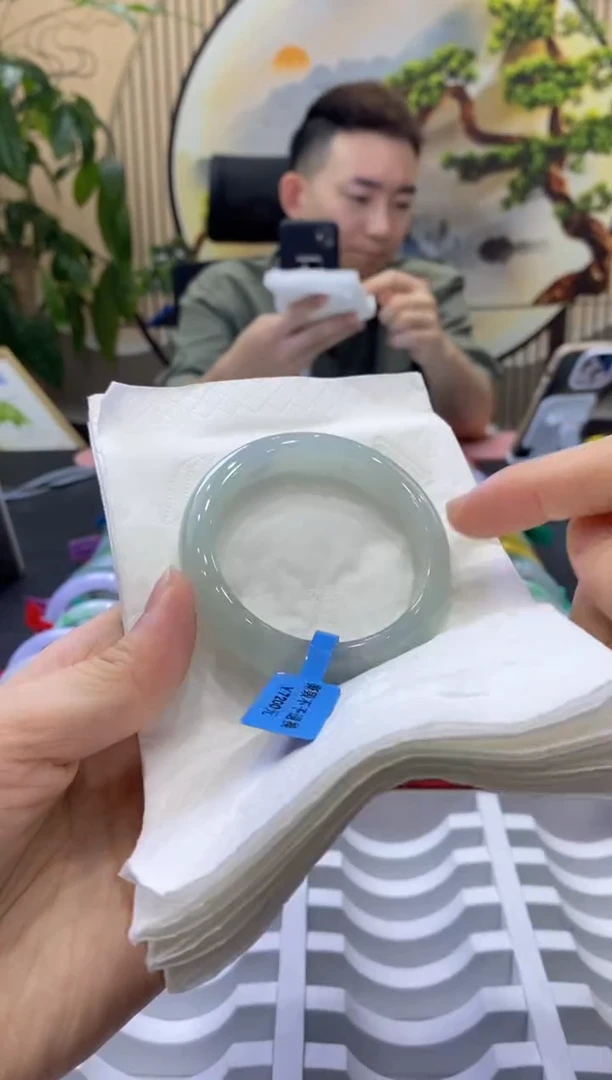 翡翠手镯未镶嵌4961