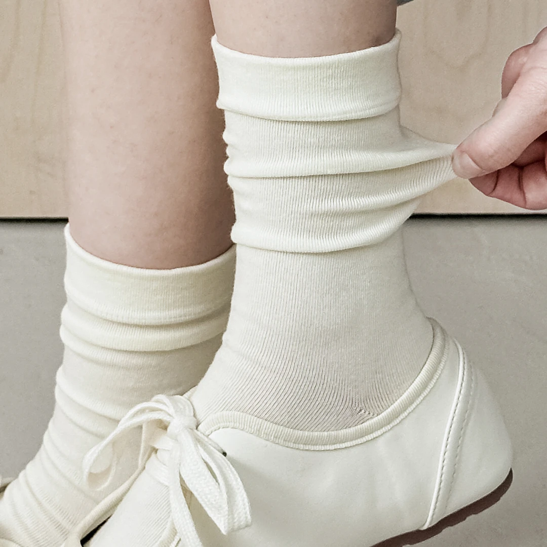 新疆棉袜子女士白色夏季薄款无骨月子袜四季百搭中长筒纯色堆堆袜