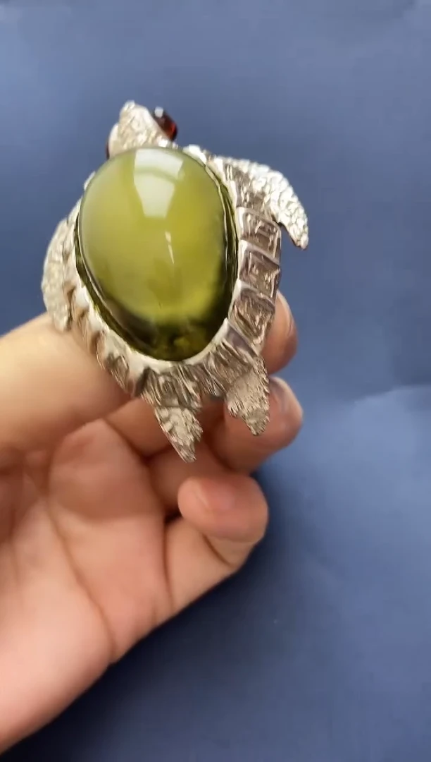 裸石琥珀未镶嵌吊坠