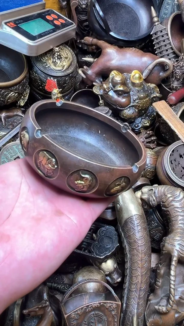 精美铜器点击下单