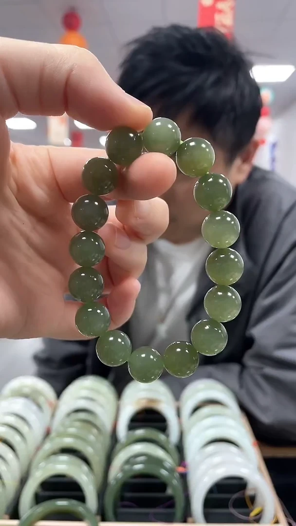 【闪购商品】和田玉手链未镶嵌湖水冻葡萄卡12手串一条