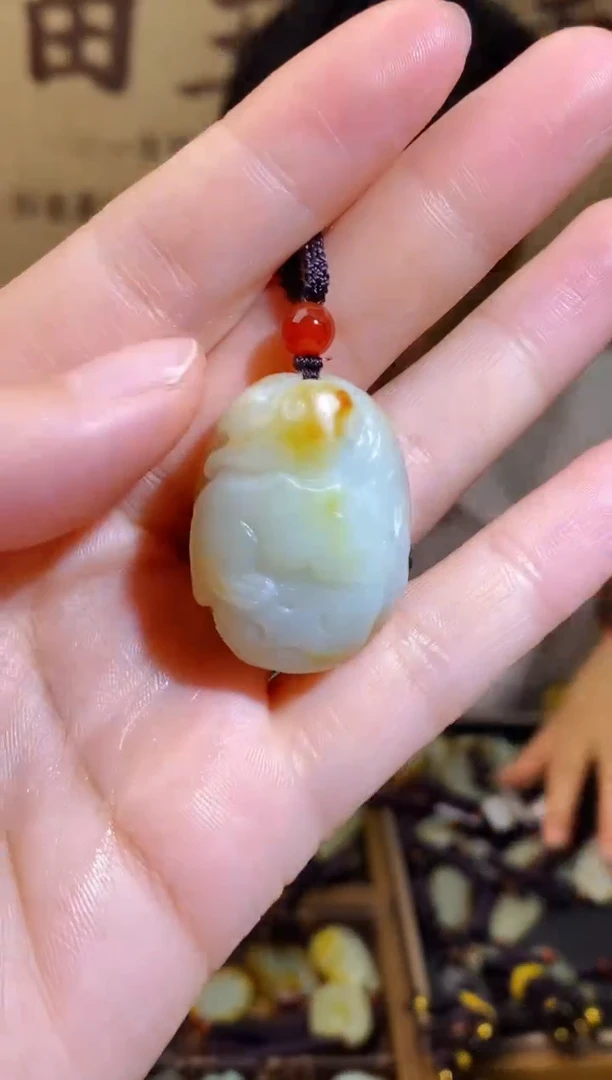 和田玉未镶嵌颈饰1