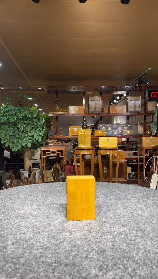 金丝楠广****室随型摆件