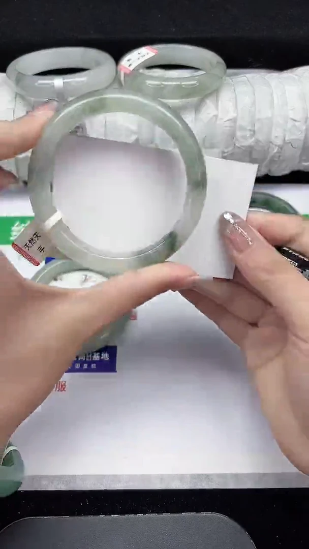 未镶嵌手镯石英质玉371-56/57