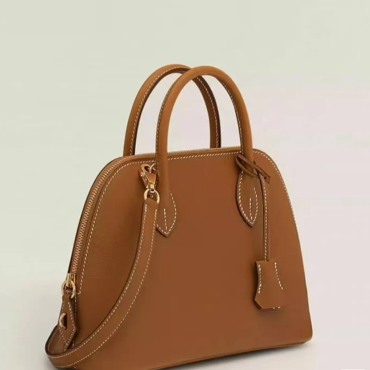 全新未使用 Hermes/爱马仕 青奢荟/保龄球25金棕手提包/B刻/64738