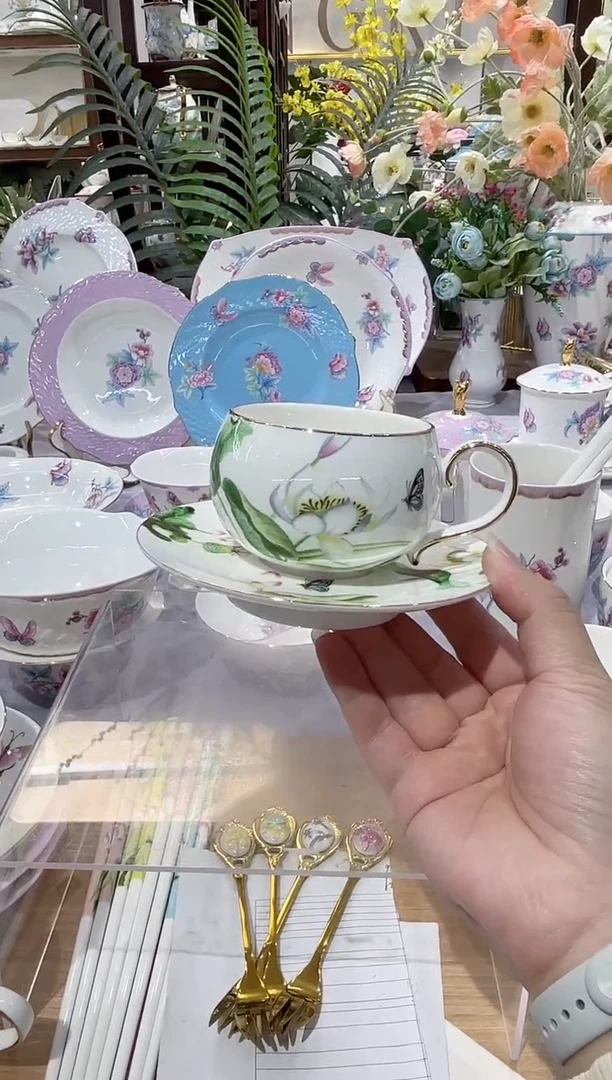 36%以上骨粉骨瓷圆球杯碟