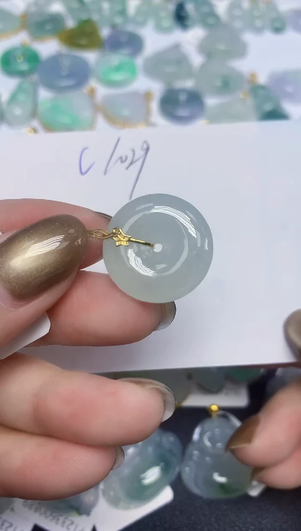 颈饰18K金镶嵌翡翠天然缅甸翡翠A货翡翠百元以上9元证书费自理