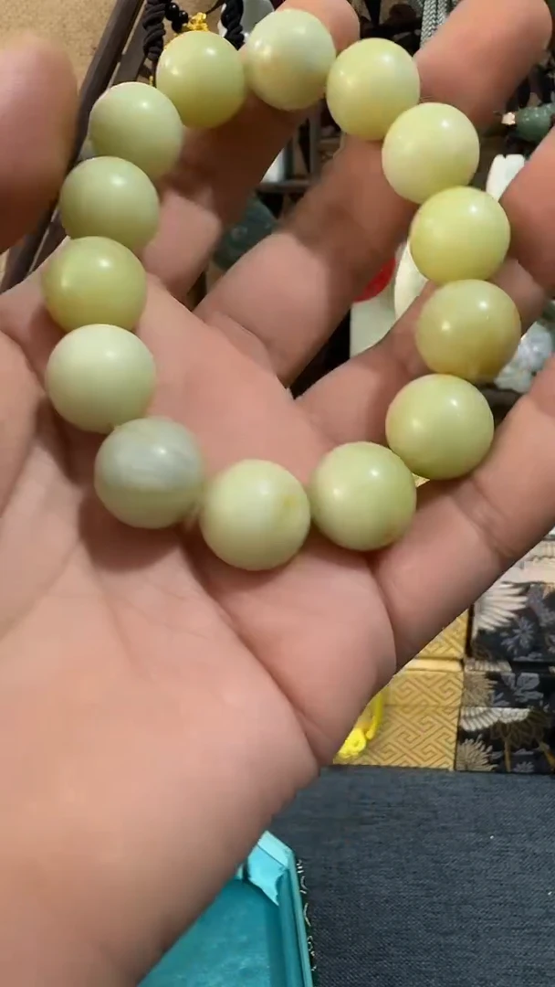 未镶嵌岫玉笔搁秀玉 桂花高单圈