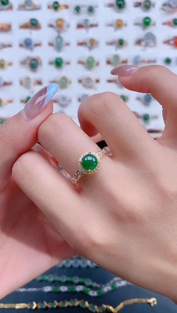 翡翠戒指银S925镶嵌天然翡翠