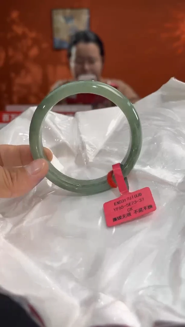 未镶嵌手镯翡翠翡翠手镯