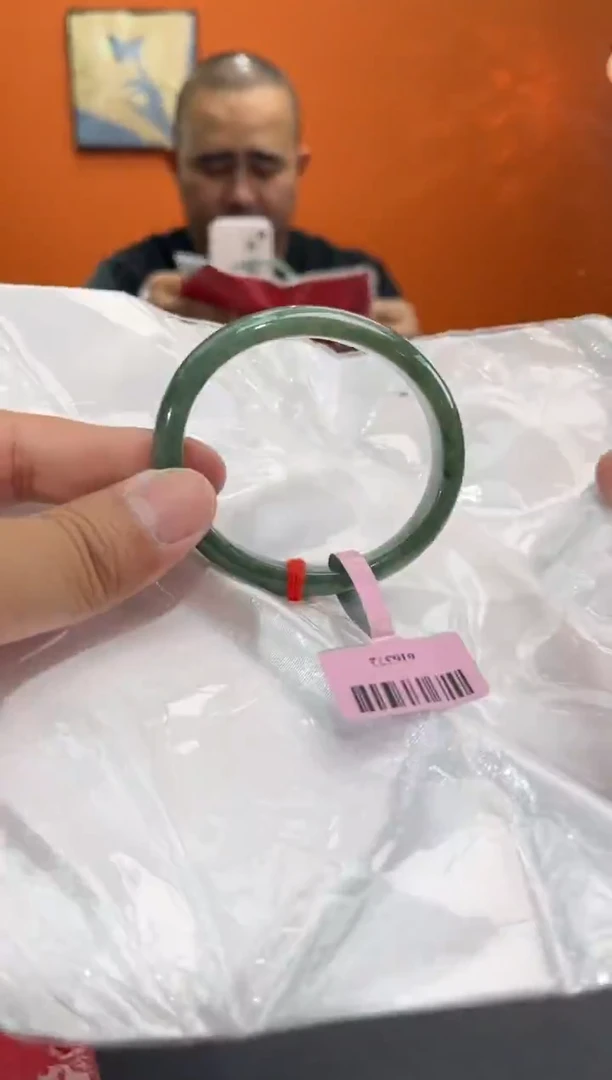 未镶嵌手镯翡翠161