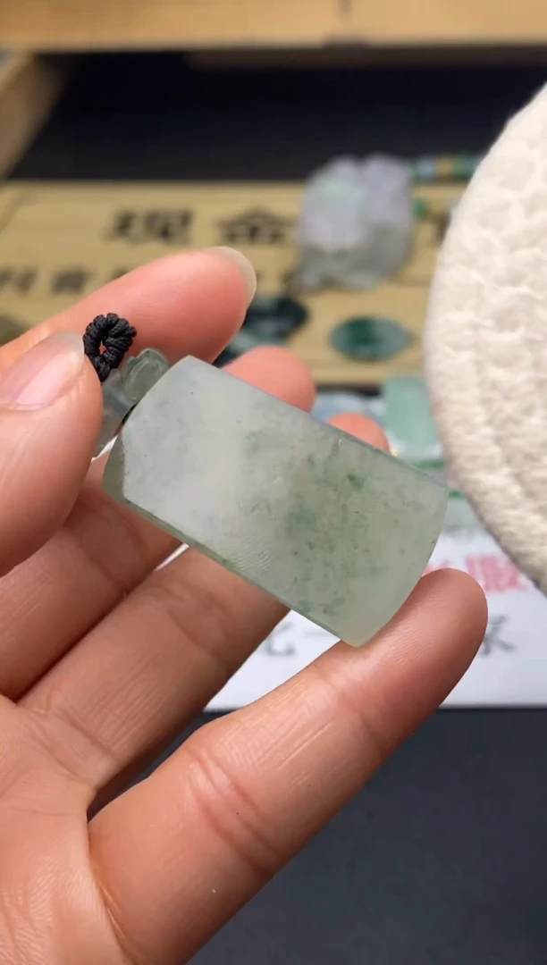 定制翡翠未镶嵌翡翠毛货发货发一个