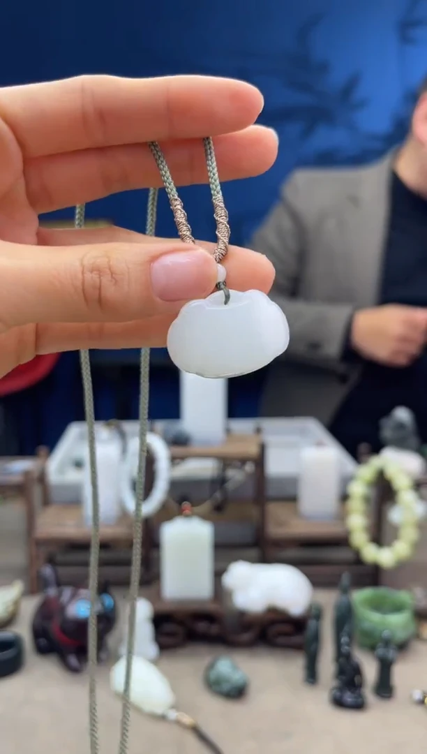 【闪购商品】和田玉颈饰未镶嵌1