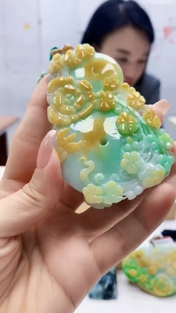 未镶嵌定制翡翠5155ty-毛货挂件23