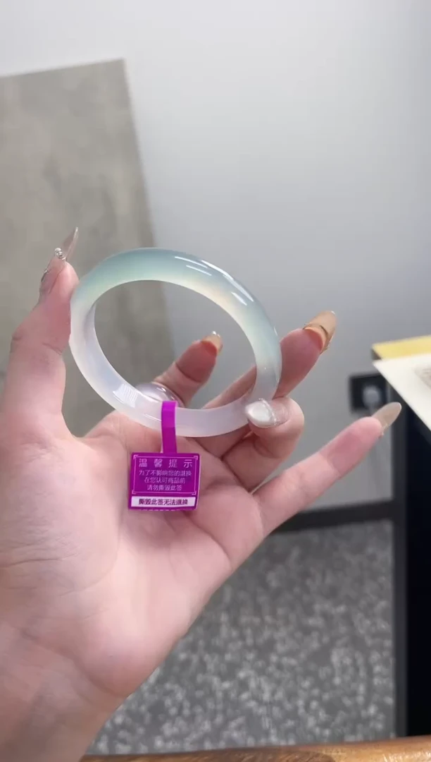 【闪购商品】玛瑙/玉髓手镯未镶嵌58圈 需要包容