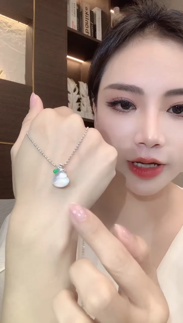 吊坠(不含链)18K金镶嵌翡翠A48