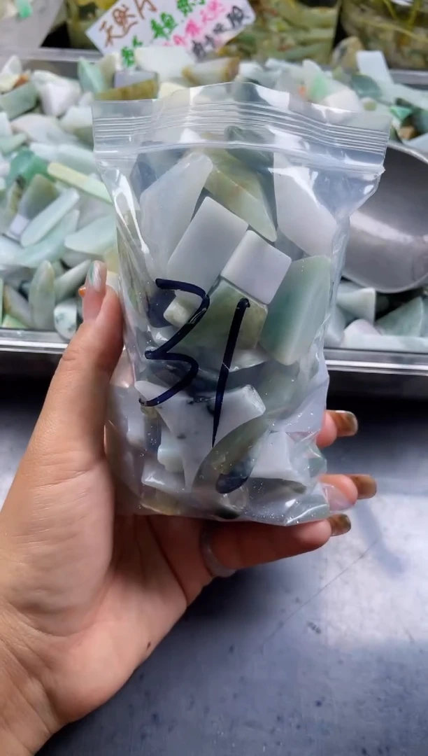 配石翡翠天然翡翠中号500克31