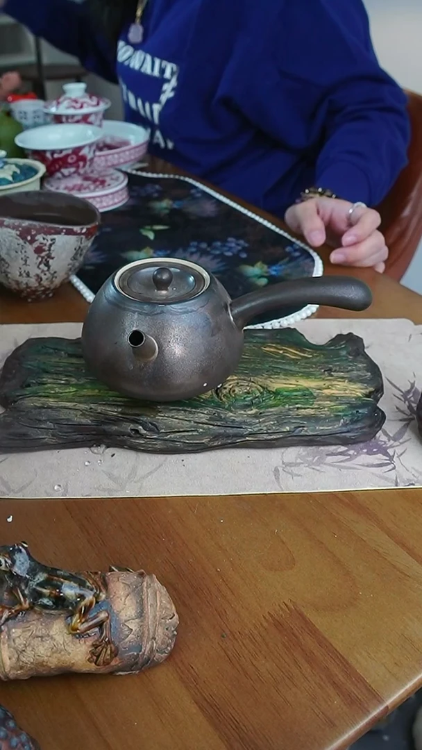 茶瓷物语铁锈釉手柄茶壶