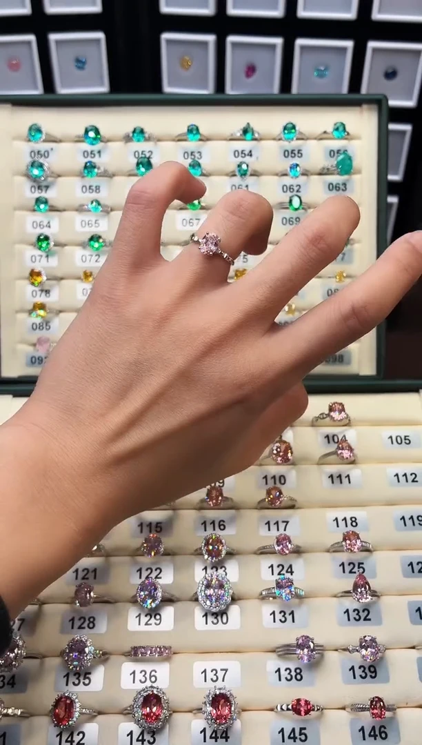 戒指彩色蓝宝石银S925镶嵌111