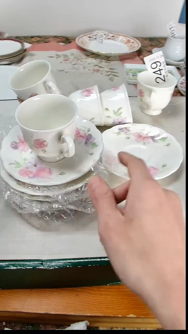 瓷片军****行小淼海外陶瓷工艺品