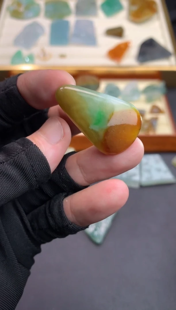 定制翡翠未镶嵌黄*仙天然翡翠裸石（含工费）