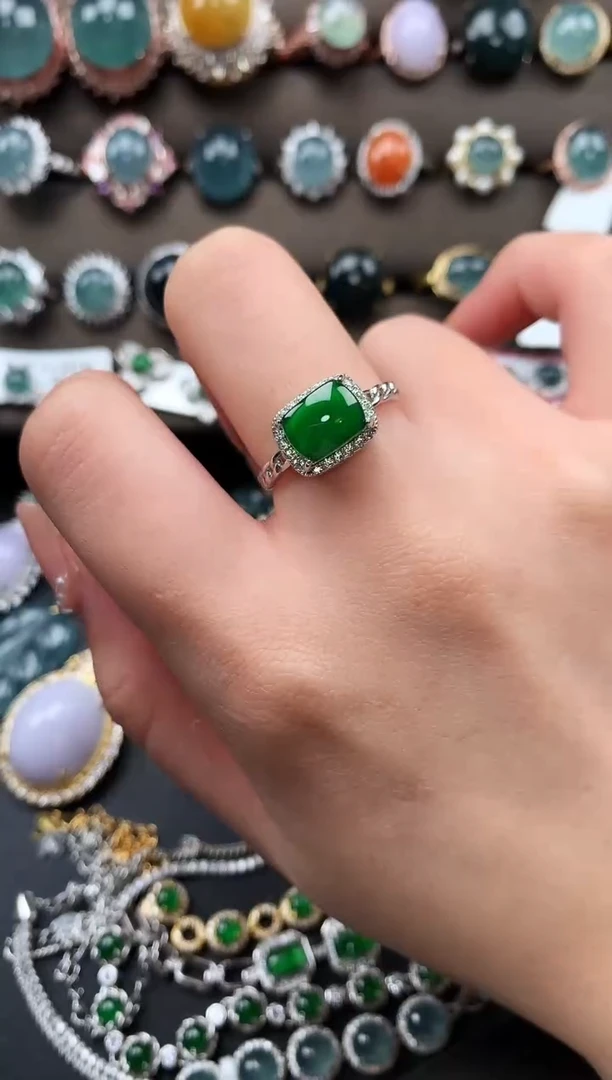 【闪购商品】翡翠戒指银S925镶嵌52141