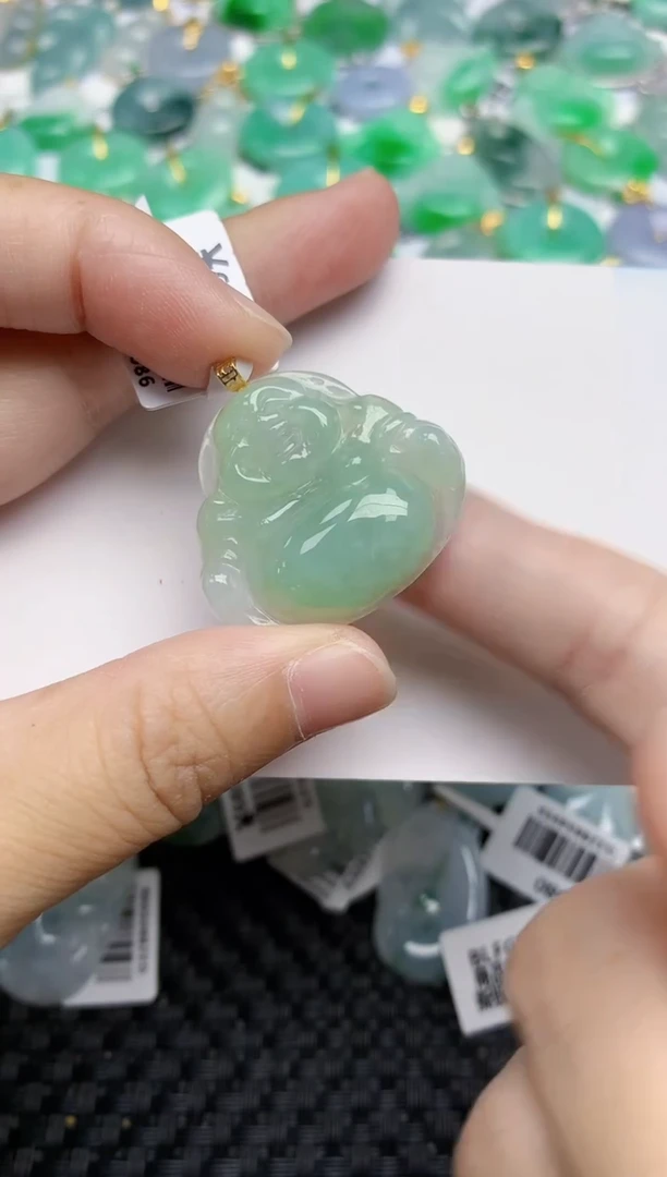 翡翠18K金镶嵌颈饰天然翡翠A货