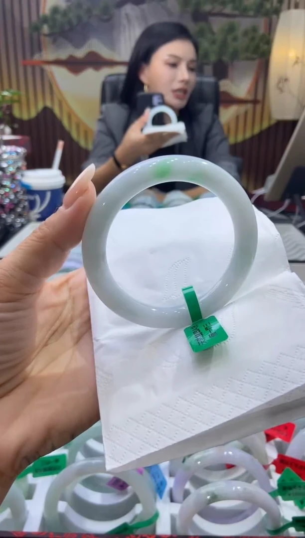 未镶嵌手镯翡翠00003508