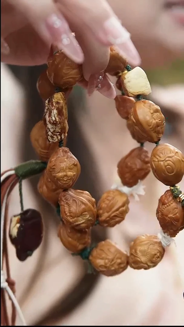 裸石蜜蜡未镶嵌核桃蜜蜡手串