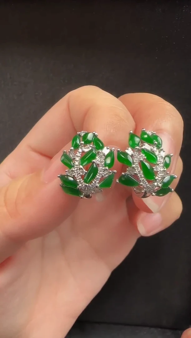 18K金镶嵌翡翠耳饰024麦穗一对