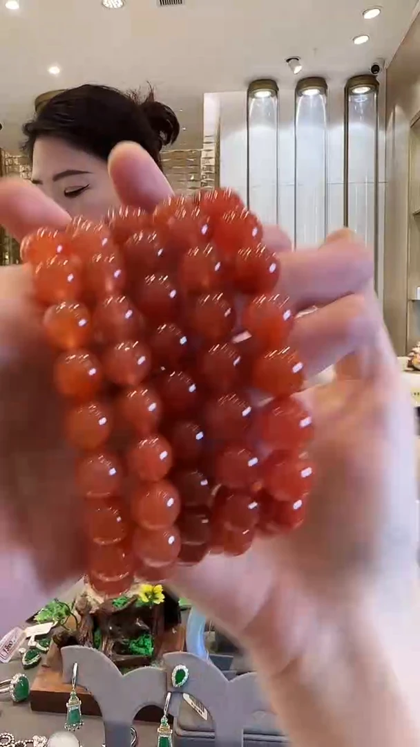 手串未镶嵌南红玛瑙手串 未镶嵌 南红玛瑙46多样发一