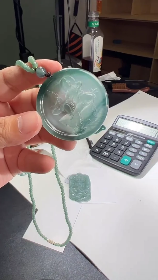 吊坠(不含链)未镶嵌翡翠观音