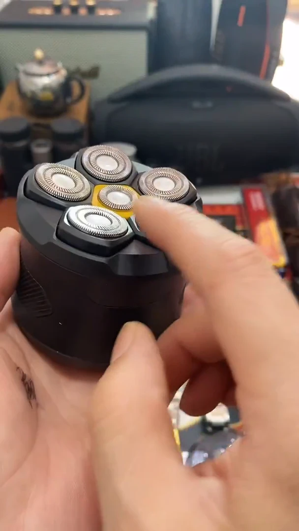 瓷片闪购商品 如图所示