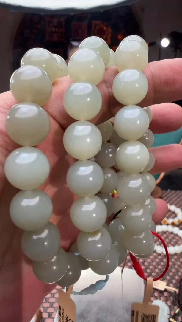 未镶嵌手串和田玉且末料青白玉手串卡12