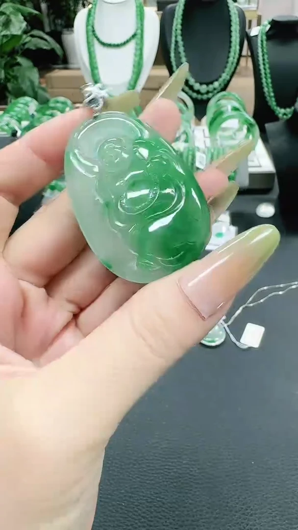 未镶嵌1石英质玉（非洲翠）/0179