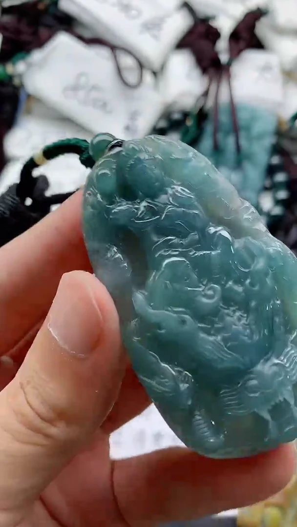 翡翠未镶嵌颈饰888