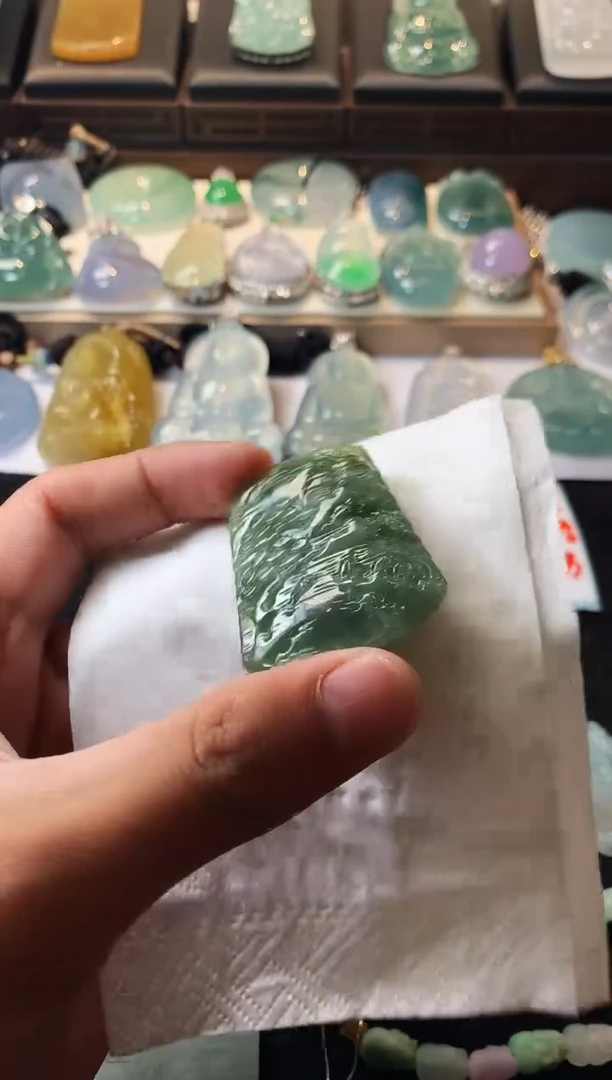 未镶嵌定制翡翠靓**忙  3906毛货不退不换