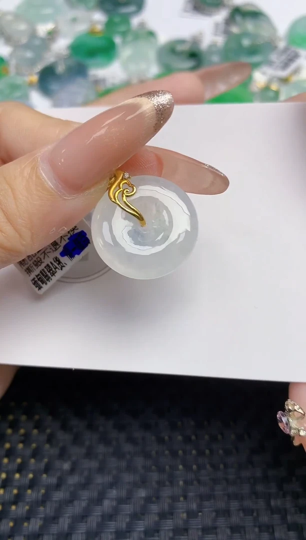 颈饰18K金镶嵌翡翠天然缅甸A货翡翠百元以上9元证书费自理1